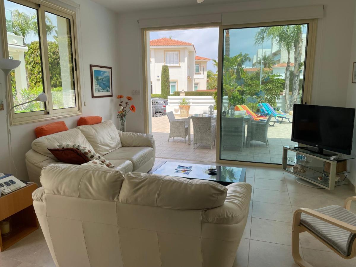 Zoe'S Villa By Turtle Bay بروتاراس المظهر الخارجي الصورة