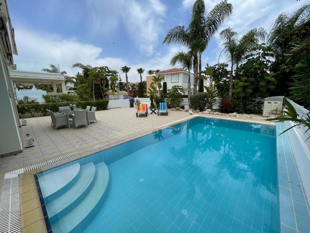 Zoe'S Villa By Turtle Bay بروتاراس المظهر الخارجي الصورة